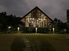 Lovely 2 Bedroom apartment with luxury facilities in Ariyana Resort Athurugiriya